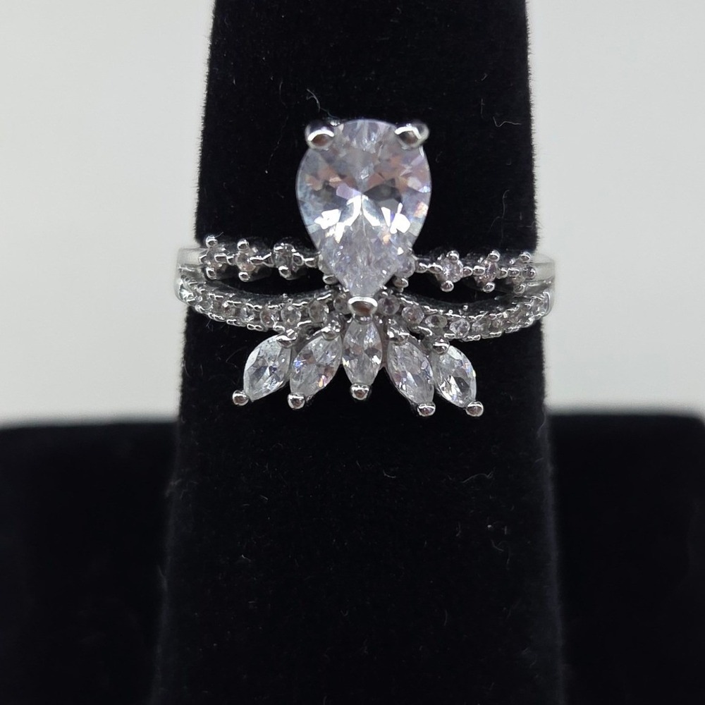 Silver Tone Pear Marquise Cubic Zirconia Statement Ring Size 7.5 Clear Pavé Band